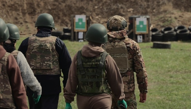 На Житомирщині створили Центр підготовки населення до національного спротиву На Житомирщині створили Центр підготовки населення до національного спротиву