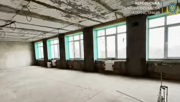 У Високопіллі на Херсонщині реконструюють школу та будують сучасне укриття У Високопіллі на Херсонщині реконструюють школу та будують сучасне укриття