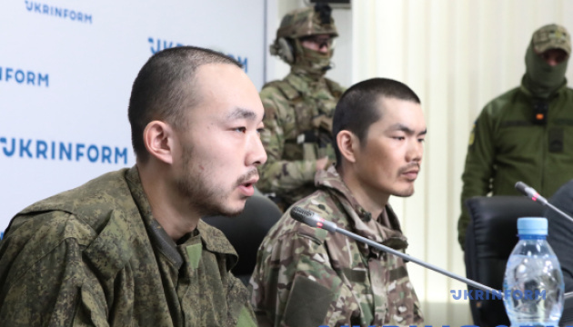 Пресконференція за участі військовополонених з КНР, які воювали у складі армії РФ Пресконференція за участі військовополонених з КНР, які воювали у складі армії РФ