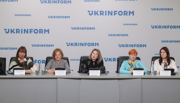 Канадська фундація «Кленова надія» запускає кампанію для українок, які втратили рідних на війні Канадська фундація «Кленова надія» запускає кампанію для українок, які втратили рідних на війні