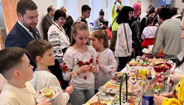 У Ризі відбувся благодійний Великодній ярмарок на підтримку ЗСУ У Ризі відбувся благодійний Великодній ярмарок на підтримку ЗСУ