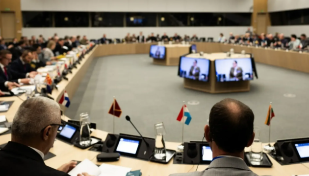 Виробництво озброєння: у Міноборони розповіли про обговорення контрактів під час «Рамштайну» Виробництво озброєння: у Міноборони розповіли про обговорення контрактів під час «Рамштайну»