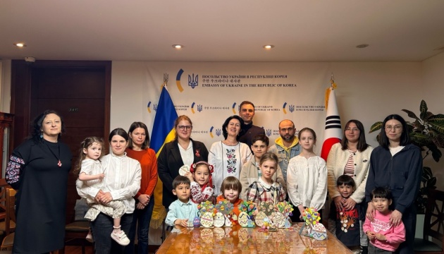 У Сеулі відбулася Великодня творча зустріч для українських родин