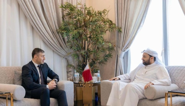 El defensor del pueblo de Ucrania y el ministro de Estado de Qatar abordan el retorno de los niños ucranianos secuestrados por Rusia