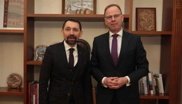 Точицький обговорив із послом Нідерландів поглиблення культурного діалогу Точицький обговорив із послом Нідерландів поглиблення культурного діалогу