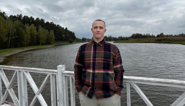 Пам'яті заступника командира взводу полку «Сафарі» Владислава Купіна (позивний «Чумак») Пам'яті заступника командира взводу полку «Сафарі» Владислава Купіна (позивний «Чумак»)