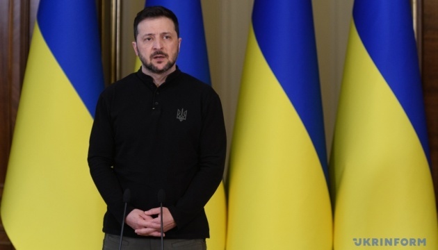Zelensky presents awards to energy workers Zelensky presents awards to energy workers