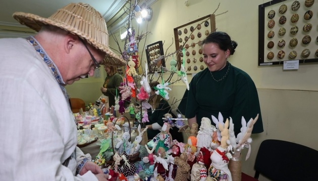 У Харкові відкрився великодній ярмарок «Ярмаркове коло» У Харкові відкрився великодній ярмарок «Ярмаркове коло»