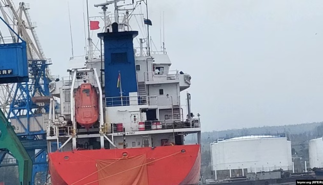 Росія й далі використовує Керченський порт для експорту скрапленого газу та українського зерна - ЗМІ