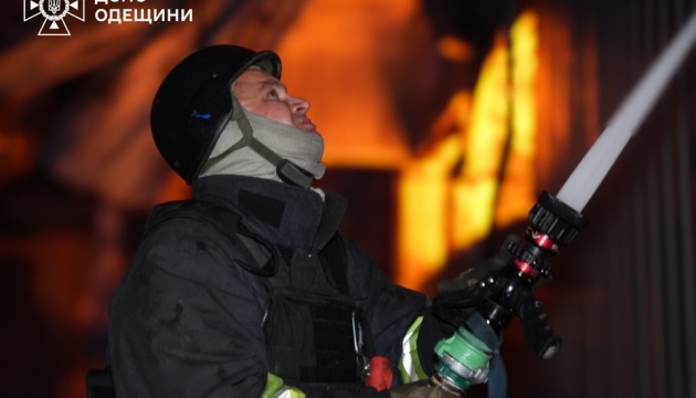 ロシア軍の無人機攻撃でオデーサとキーウ州で被害