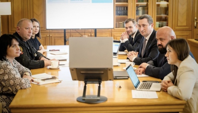 Чернишов зустрівся з керівництвом Світового конгресу українців