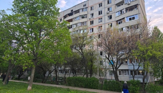 У Харкові через нічну атаку РФ пошкоджені близько 70 багатоповерхових і приватних будинків У Харкові через нічну атаку РФ пошкоджені близько 70 багатоповерхових і приватних будинків