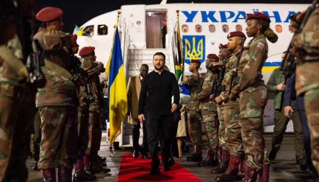 Volodymyr Zelensky entame une visite en Afrique du Sud
