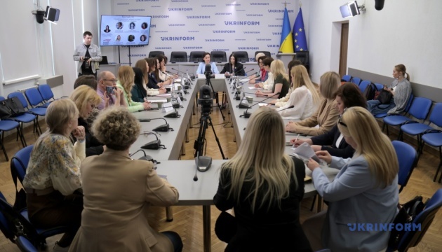 Сучасна психологія про депресію: як не дати травмі знищити вас зсередини