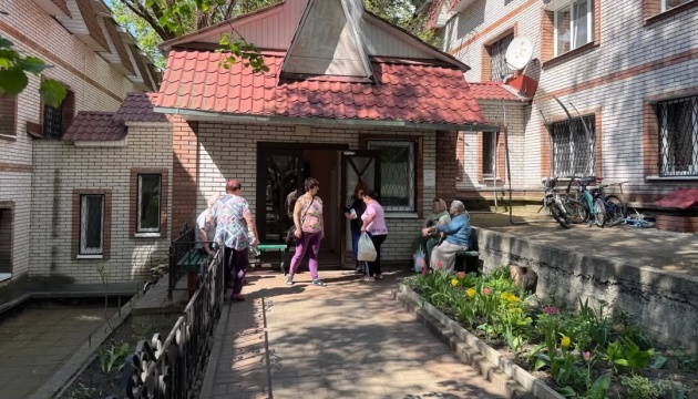 У Києві облаштують житло ще для 500 переселенців з Луганщини У Києві облаштують житло ще для 500 переселенців з Луганщини