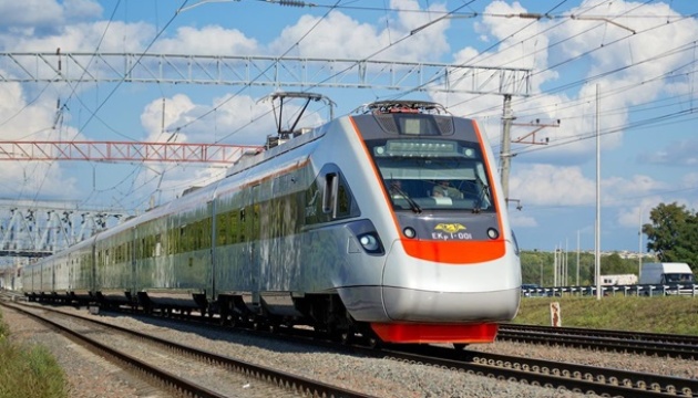 З'єднає Коломию, Львів і Луцьк: Укрзалізниця запускає новий потяг З'єднає Коломию, Львів і Луцьк: Укрзалізниця запускає новий потяг