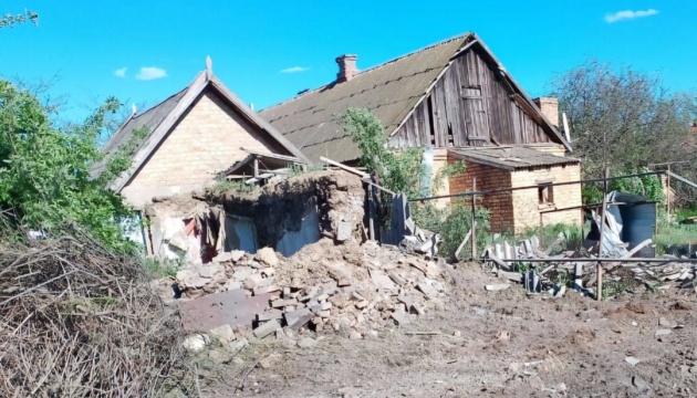 Унаслідок ворожих обстрілів Нікопольського району постраждала жінка Унаслідок ворожих обстрілів Нікопольського району постраждала жінка