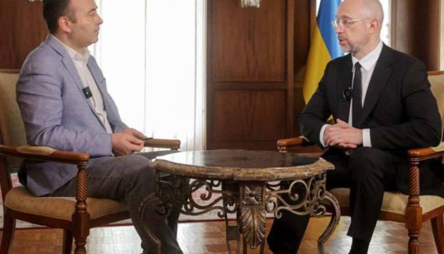 Le Premier ministre ukrainien se félicite de « progrès significatifs » dans les négociations avec les États-Unis concernant l'accord sur les minerais 