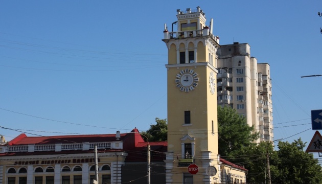 На Хмельниччині під час хвилини мовчання зупинятиметься транспорт