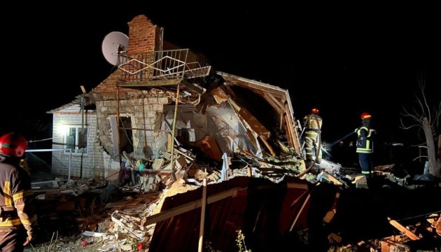 На Дніпропетровщині внаслідок атаки дронів загинула 12-річна дівчинка На Дніпропетровщині внаслідок атаки дронів загинула 12-річна дівчинка