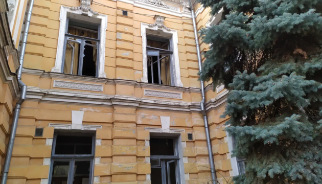 У Києві оцифрували документи будівлі Національної спілки письменників, пошкодженої після атаки РФ У Києві оцифрували документи будівлі Національної спілки письменників, пошкодженої після атаки РФ