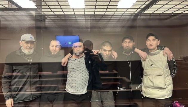 У Росії шістьох кримських татар засудили до 11 та 14 років ув'язнення