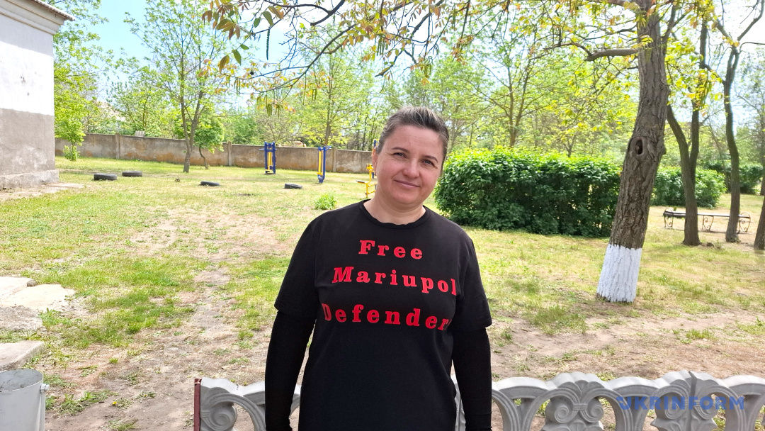 мати полоненого Анна Кравчук  