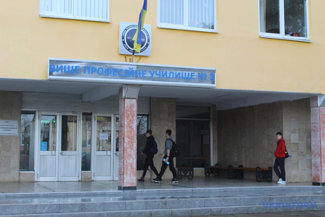 Гідні умови праці й зарплата, як у сусідів із ЄС: підготувати й утримати фахівців