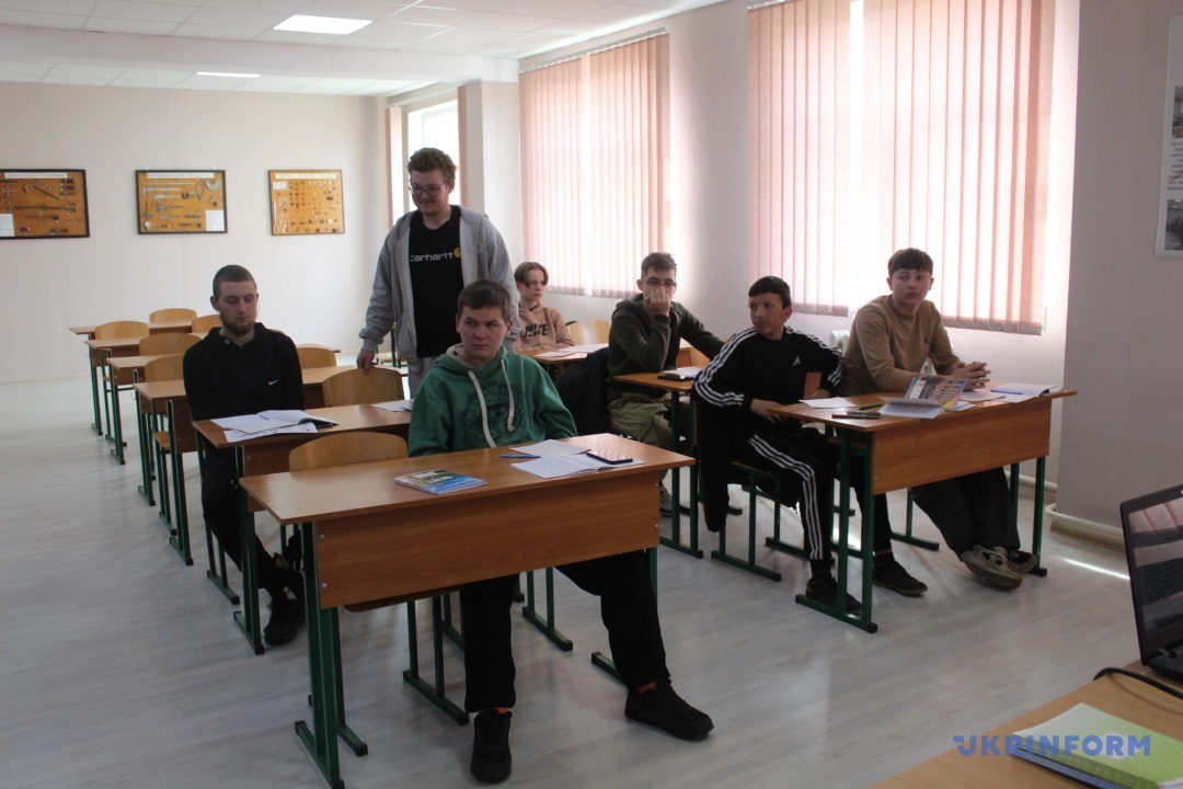 Гідні умови праці й зарплата, як у сусідів із ЄС: підготувати й утримати фахівців