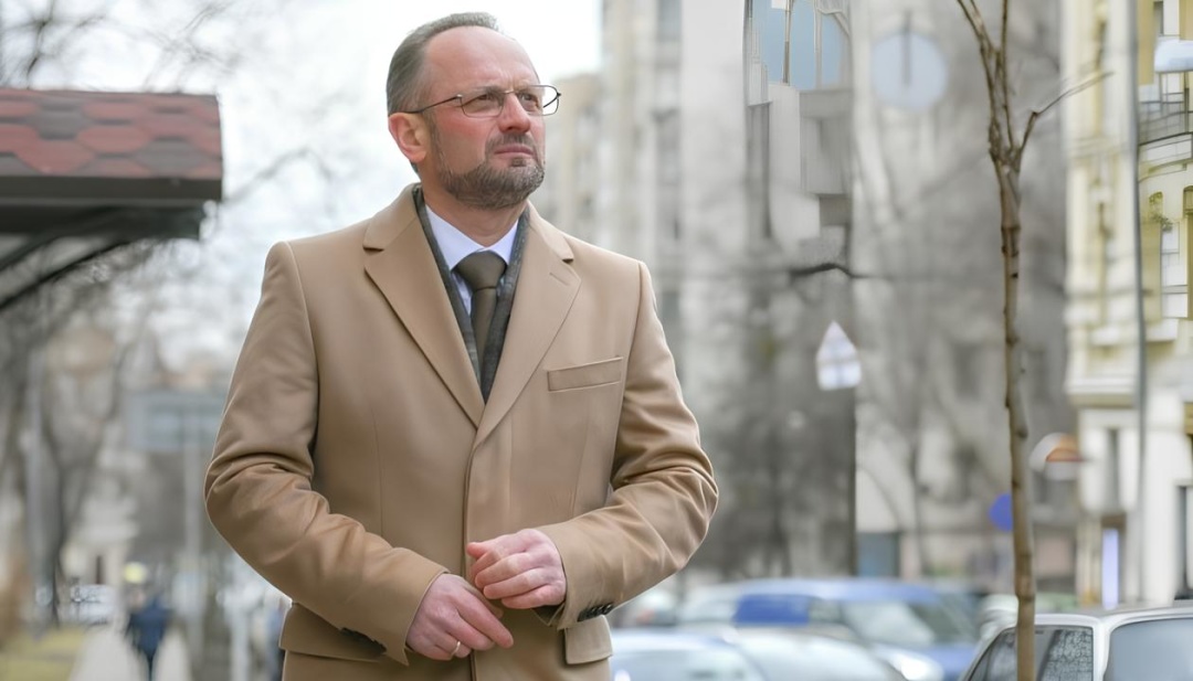 Роман Безсмертний, Укрінформ