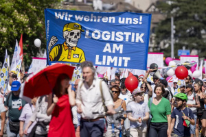 У Женеві сотні співробітників ООН вийшли на протест через скорочення фінансування США