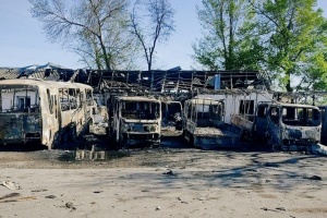Обстріли РФ пошкодили на Дніпропетровщині підприємство, яке ремонтує прифронтові дороги