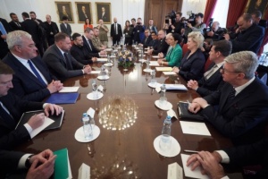 Zelensky discusses tougher sanctions against Russia and Ukraine's future in EU with Czech parliamentary leadership