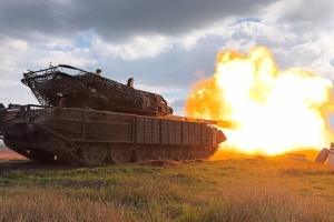 Generalstab meldet binnen eines Tages 200 Gefechte an zehn Frontabschnitten