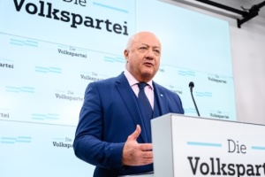 Österreich hat bisher keine Antwort von Russland auf Angebot zu Gesprächen in Wien erhalten - Bundeskanzler