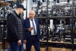 European Commissioner Kubilius visits Ukrainian drone manufacturing facility