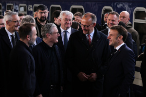 Líderes de Francia, Alemania, Reino Unido y Polonia llegan a Kyiv