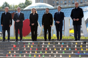 President Zelensky, First Lady, European leaders honor fallen warriors in Kyiv