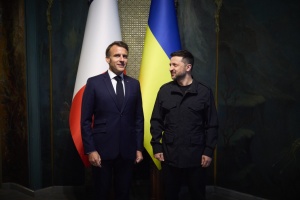 Ukraine’s EU accession, air defense reinforcement: Zelensky holds talks with Macron