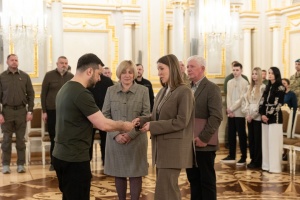 Over 110,000 Ukrainians awarded state honors during full-scale war – Zelensky