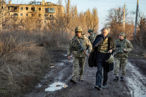 Bernard-Henri Lévy: Las negociaciones eficaces son aquellas que obligarán a Putin a devolver Crimea y partes de las cuatro regiones que ocupó