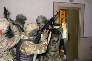 Окупанти у Криму затримали двох жителів Севастополя, яких підозрюють у співпраці з СБУ