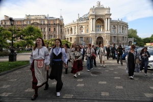 У середмісті Одеси до Дня вишиванки заспівали українських пісень