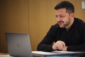 Zelensky holds talks with FIFA president