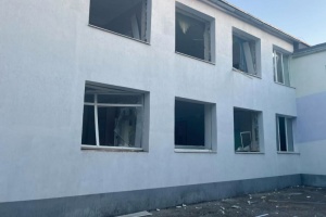 Nikopol und Gemeinde Marhanez beschossen: Unternehmen, Kindergarten, Schule und Kirche beschädigt