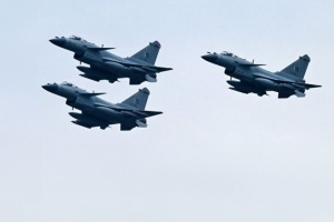 Китайський дебют: чи перевершили JF-17 та J-10C Rafale у небі над Кашміром?