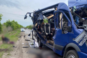 Enemy attack on bus near Bilopillia kills nine, wounds five