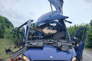 Entire family killed by Russian drone strike on bus in Sumy region – Zelensky