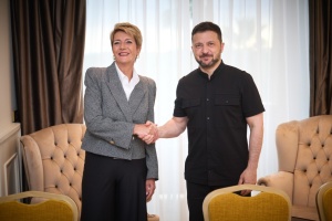 Ukrainian, Swiss presidents discuss need to increase pressure on Russia