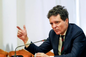 Зеленський привітав Дана з перемогою на виборах президента Румунії